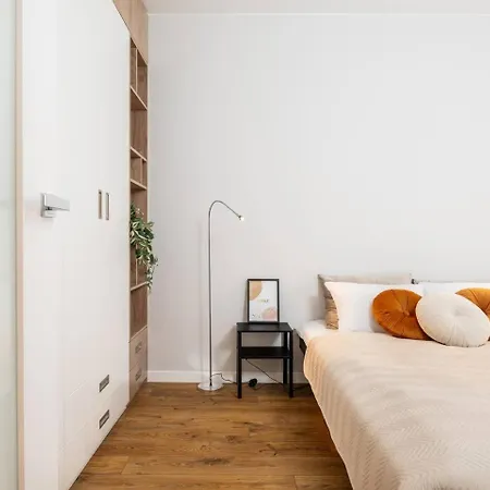 Sunlit Wola Apartment Warsaw